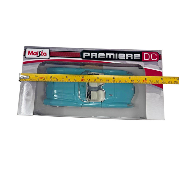 Vintage Maisto Premiere DC 1957 Chevrolet Corvette Convertible 1:24 Diecast Car - Picture 11 of 13